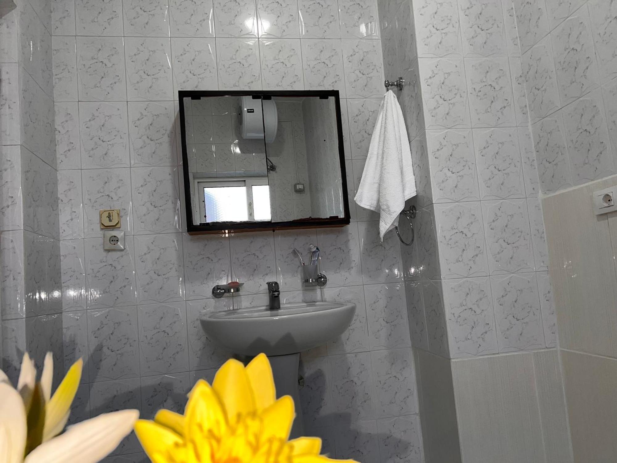 Berat Private Room In Haxhialiu Villa Exterior photo